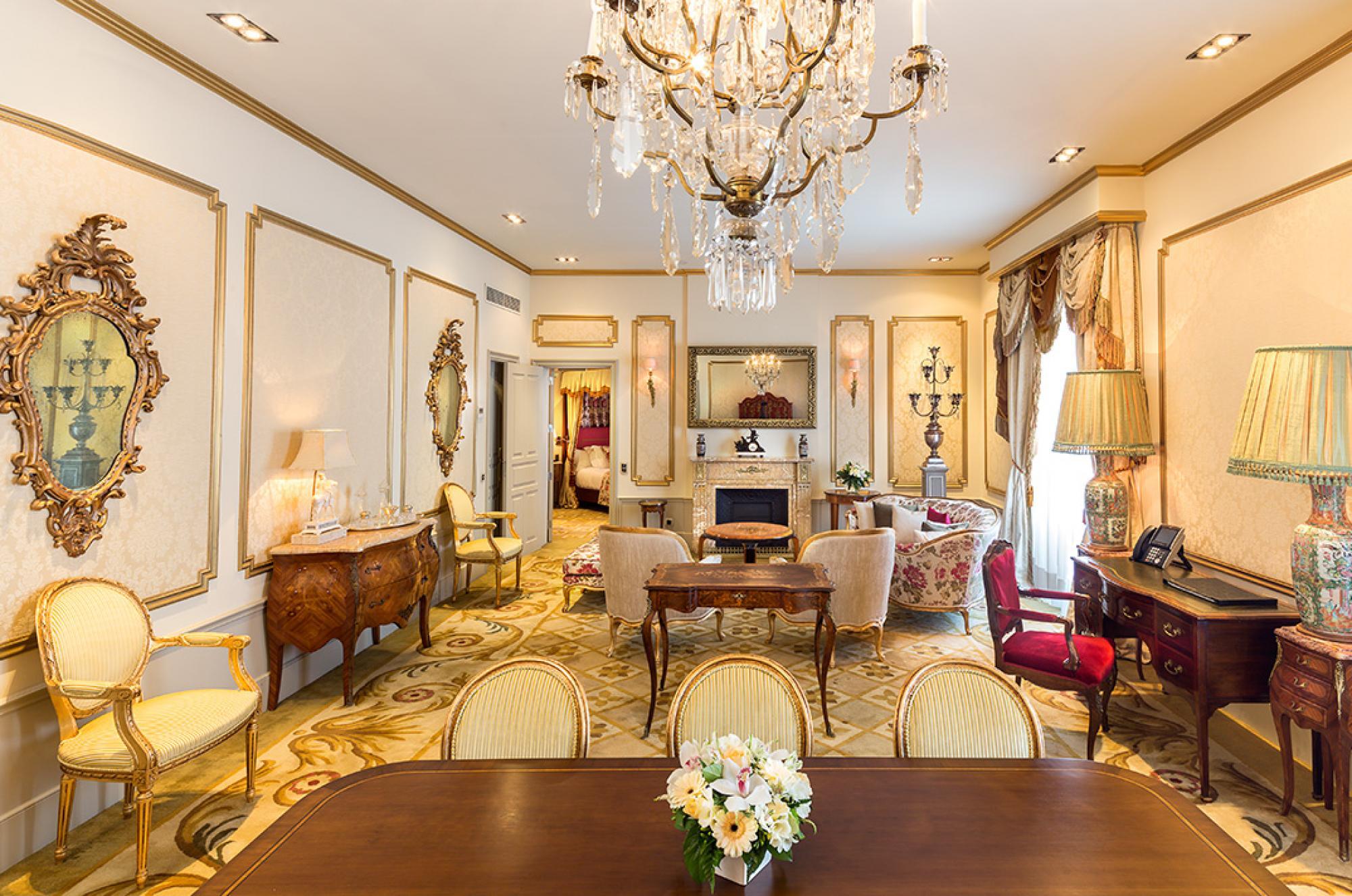 El Palace Hotel